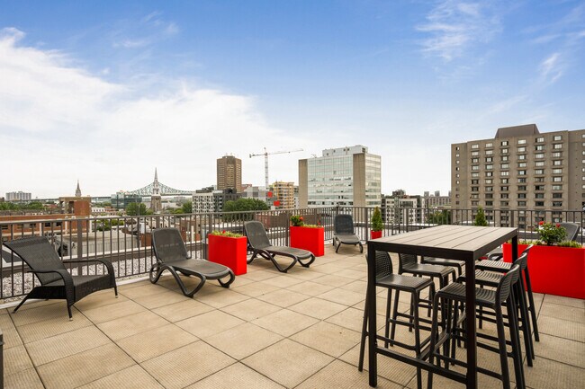 Photo - Neuf Cents Apartments for rent