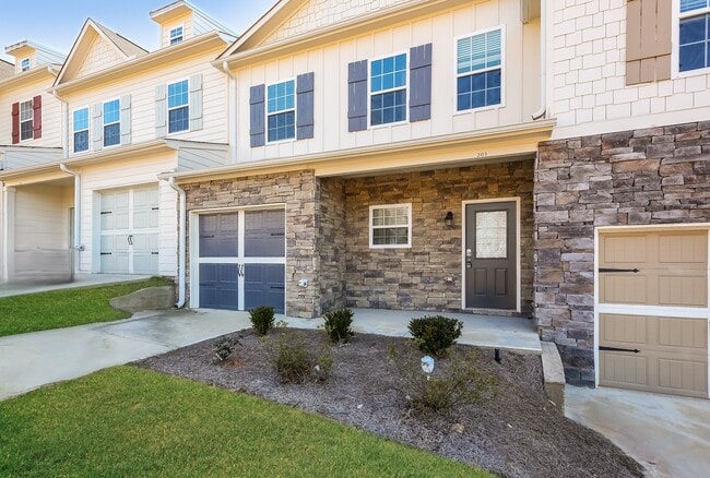 Photo - 203 Riley Cir