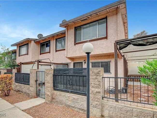Building Photo - NO MIN CREDIT SCORE REQUIRED, BK OKAY, PAS... Unit #15 Rental