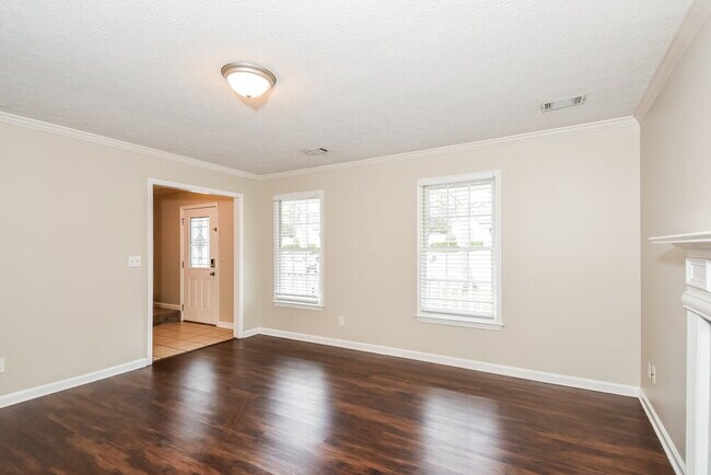 Photo - 1150 Burning Bush Dr