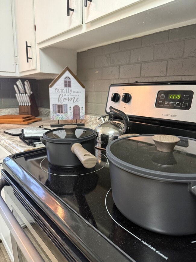 Photo - 138 Venson St