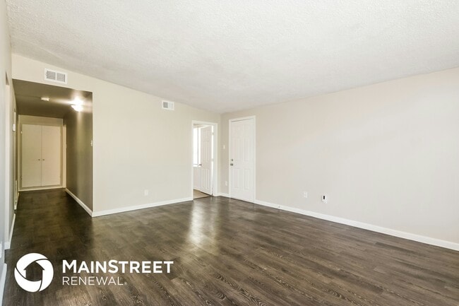 Photo - 100 Taney Dr