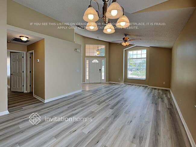 408 Riggs Cir