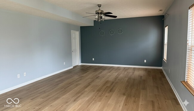 Photo - 645 Fireside Dr