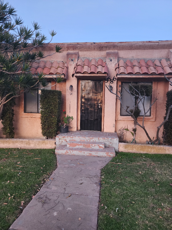 Building Photo - 5686 Olive Ave Rental