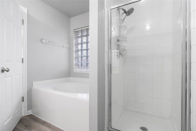 Photo - 2210 Melanie Park Dr