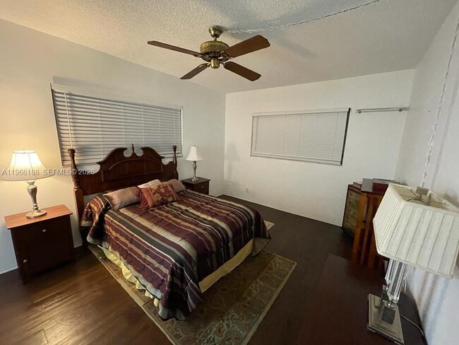 Photo - 1001 Hillcrest Ct Unidad 215