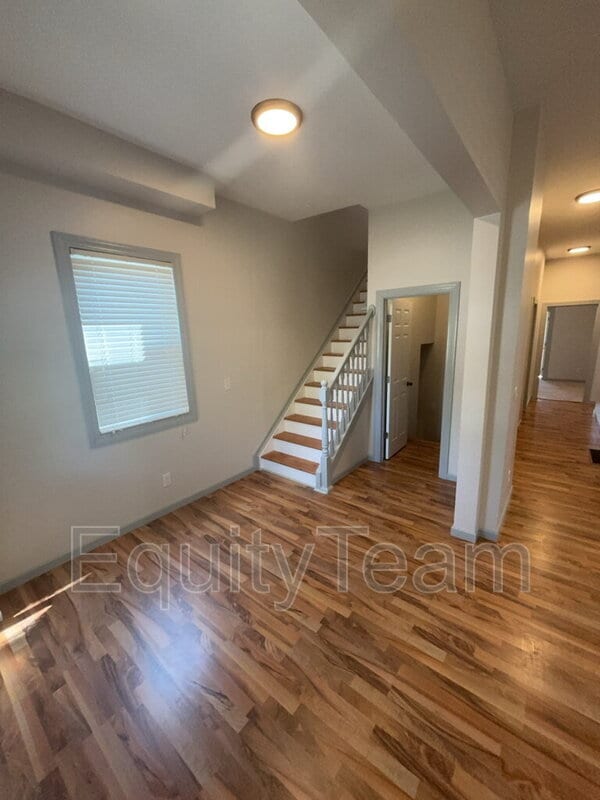 Photo - 27 Ferndale Ave