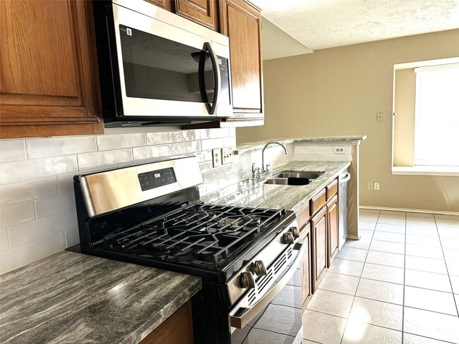 Photo - 1735 Jo Ann Ln