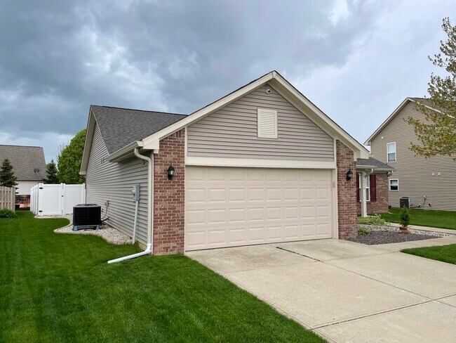 Photo - 16936 Brigg Ct