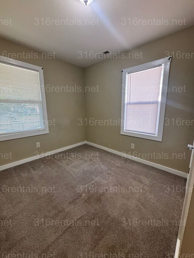 Photo - 512 Benton Ave