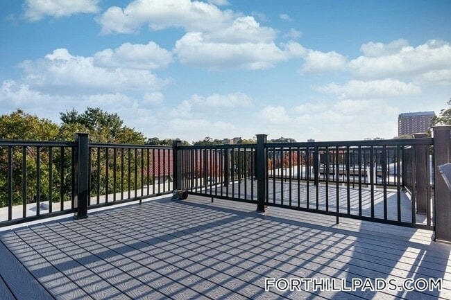 2767 Washington St Unit 2