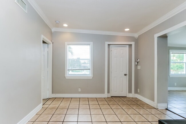 Photo - 395 Plum Tree Dr
