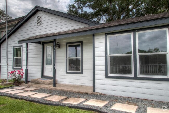 Building Photo - 415 Perkins Ave Rental