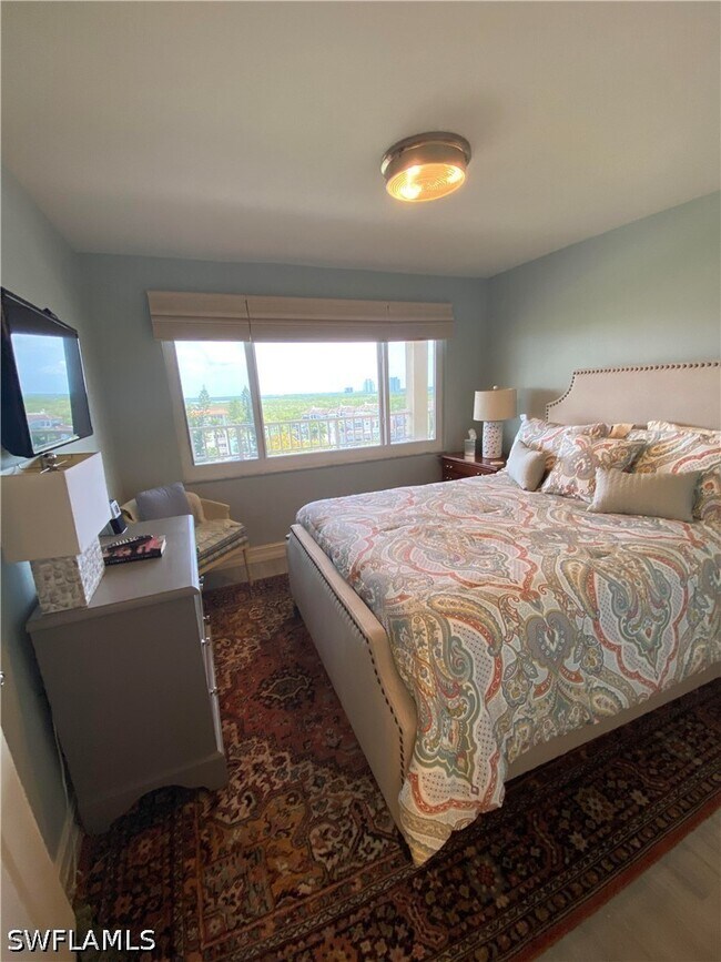 25900 Hickory Blvd Unit 804