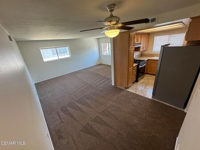 Photo - 2576 Sextant Ave