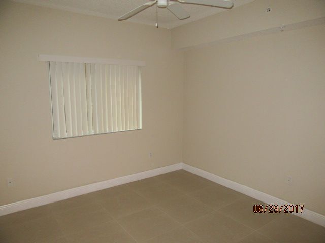 Photo - 6001 SW 70th St Unit 250