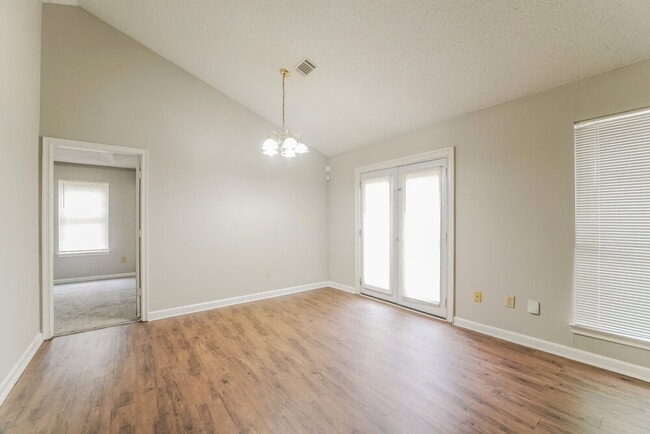 Photo - 1464 Cain Ct