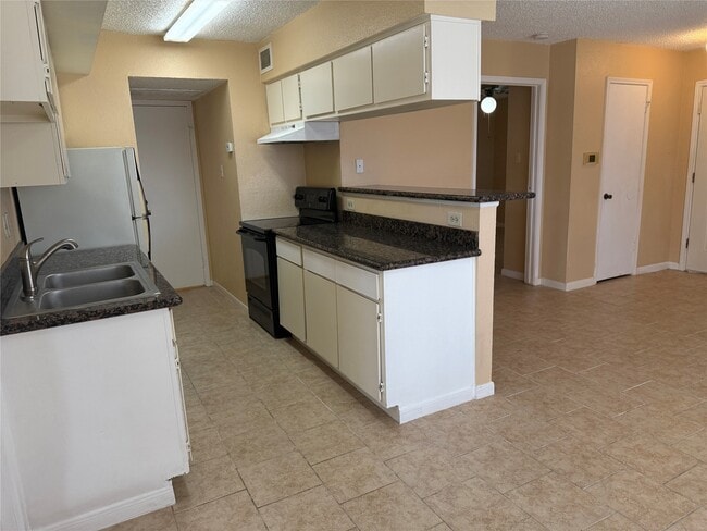 Photo - 2750 Holly Hall St Unit True