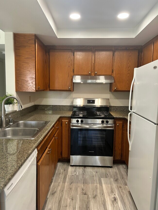 795 Brookstone Rd Unit 204