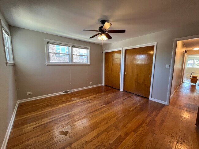 Photo - 2620 W Balmoral Ave