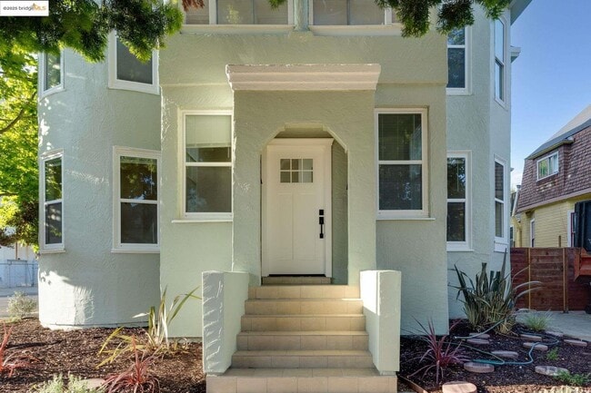 Building Photo - 1238 12th St Rental