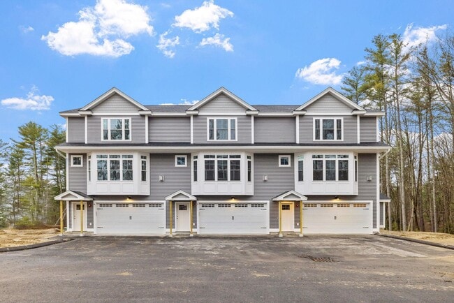 Building Photo - 945 Londonderry Turnpike Unit 6 Rental