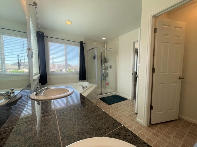 Photo - 11850 Kalmath Way