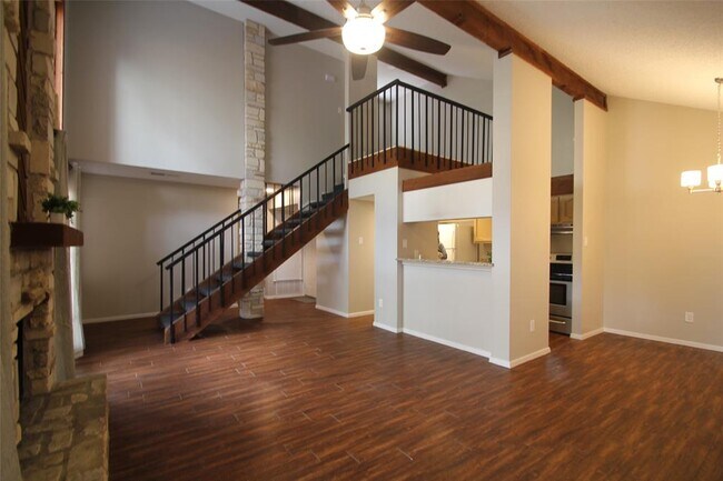Photo - 1712 Cinnamon Path