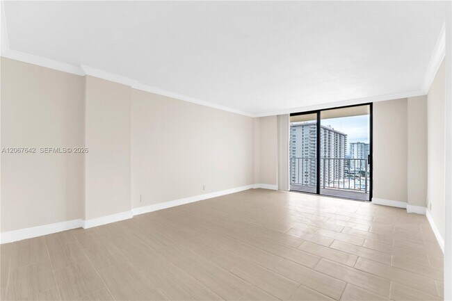 Photo - 290 174th St Unit 1519