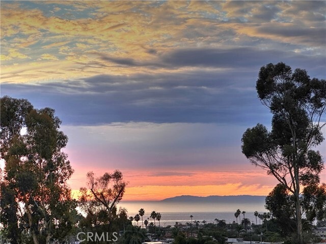 Building Photo - 104 Avenida Caballeros