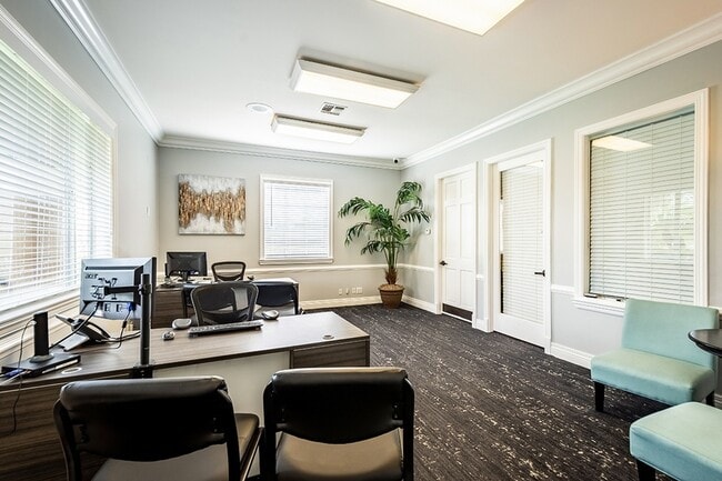 Photo - Mallory Square