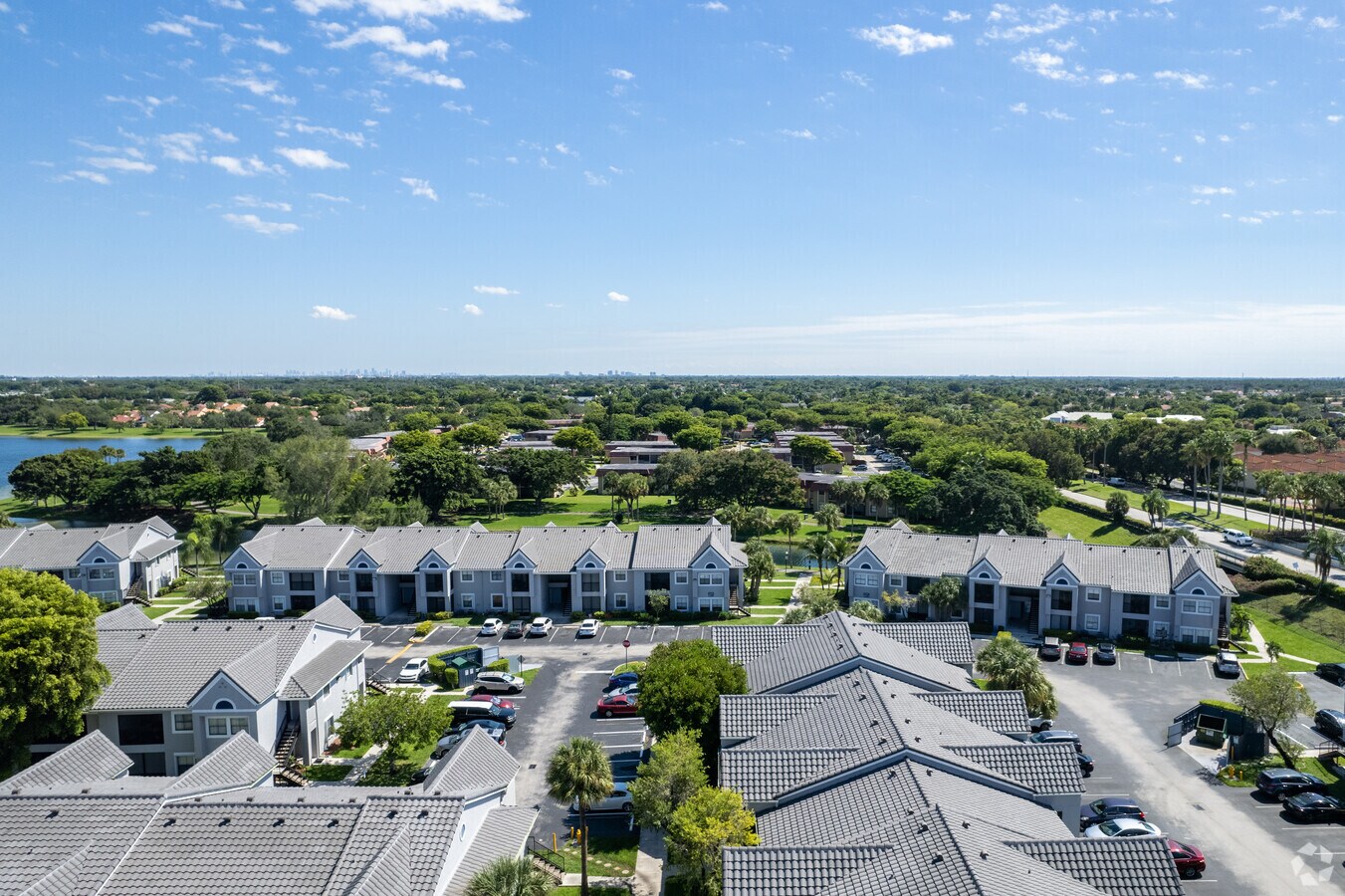 Photo - Coral Club At The Hammocks