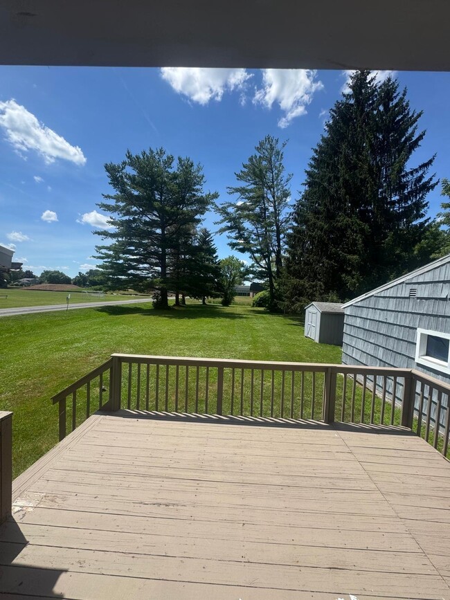 Photo - 7801 Morgan Rd