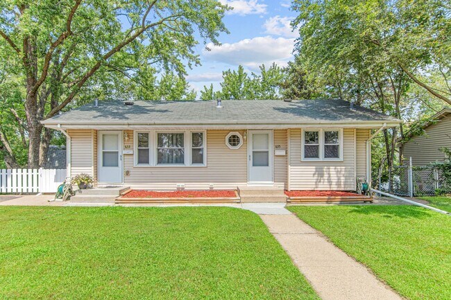 Photo - 635 51st Avenue Northeast