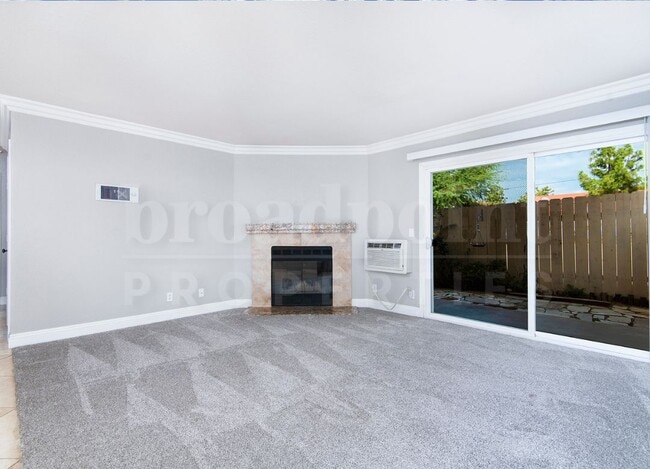 Photo - 1075 N Escondido Blvd