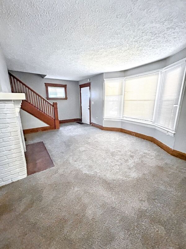 Photo - 14322 Elm Ave