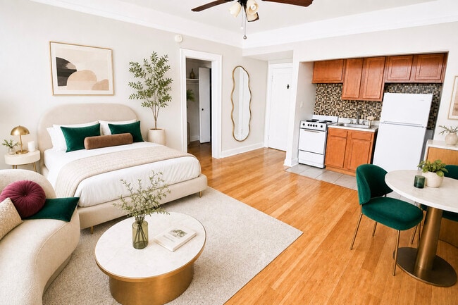 Adrian Studio Staged - Oakland Apartments
