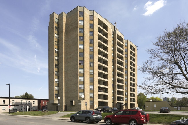 Building Photo - Gatineau View Apartments