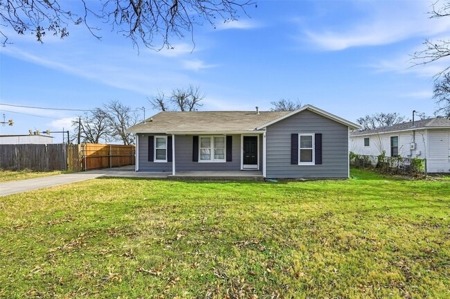 Photo - 418 Russell St