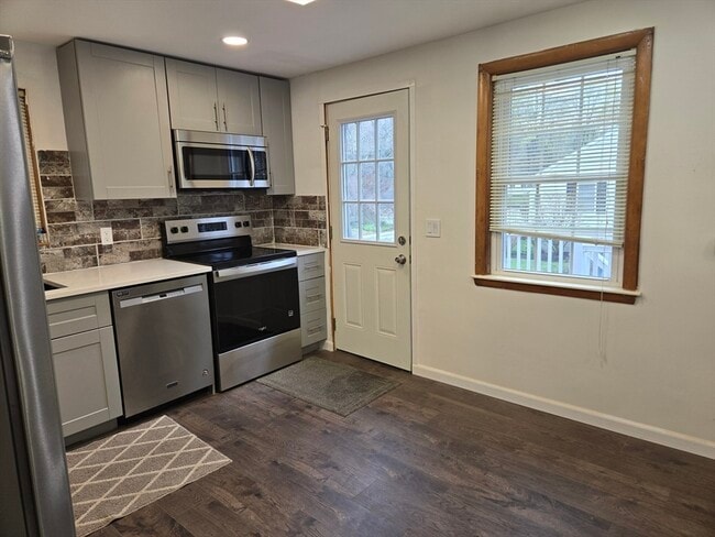 Photo - 177 Morse St