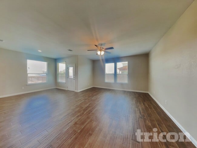 9124 Highland Orchard Dr