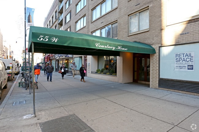 Photo - Courtney House