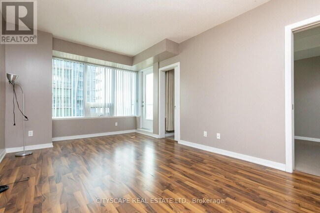 Photo - 59 E Liberty St Unité 1702