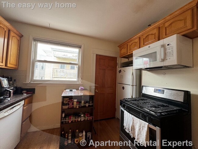 Photo - 33-35 Magnus Ave Unit #3 Unidad #3