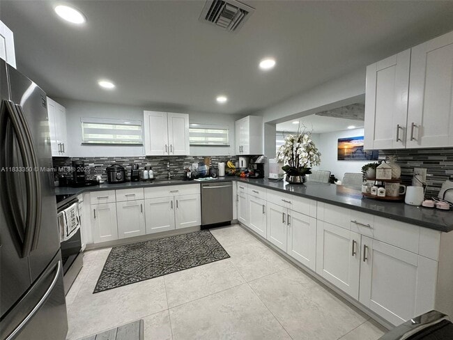 Building Photo - 11351 SW 40th Terrace Rental