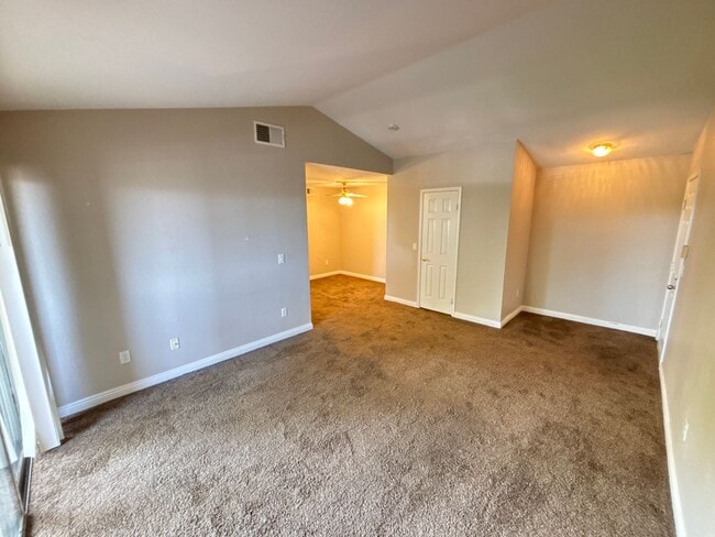 Photo - Cozy 1Bed/1Bath 2nd floor Condo in Henderson!