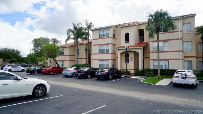 3330 Pinewalk Dr N Unit 1625