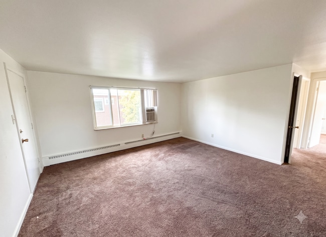 Photo - 715 Moore St Unit #2