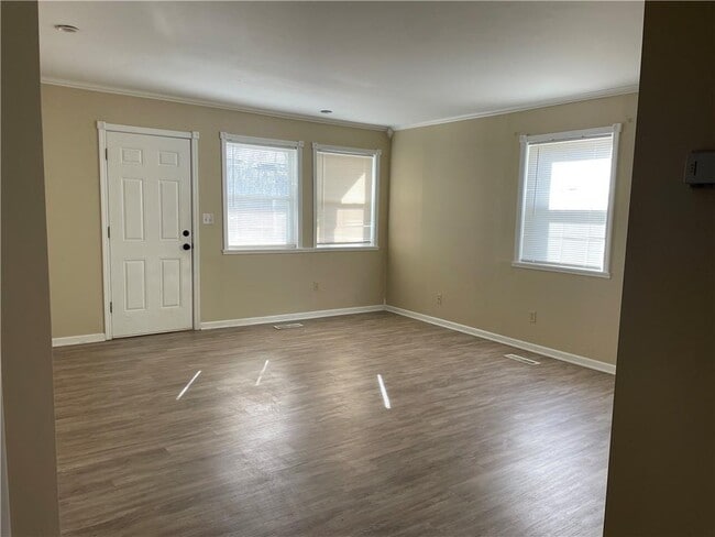 Photo - 497 S Wood Ave